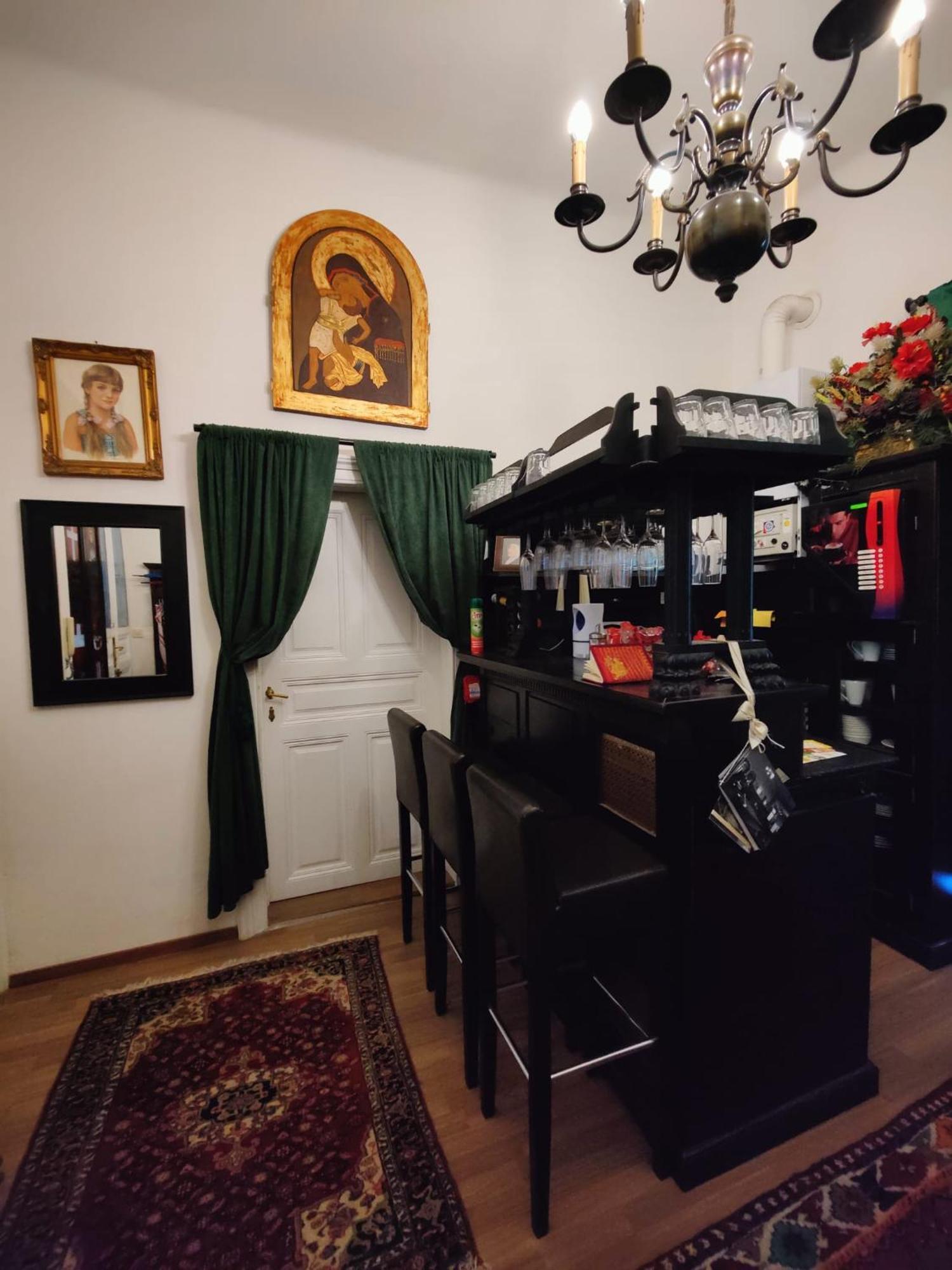 Luxury Near Castle Hotel Vienna Exterior photo